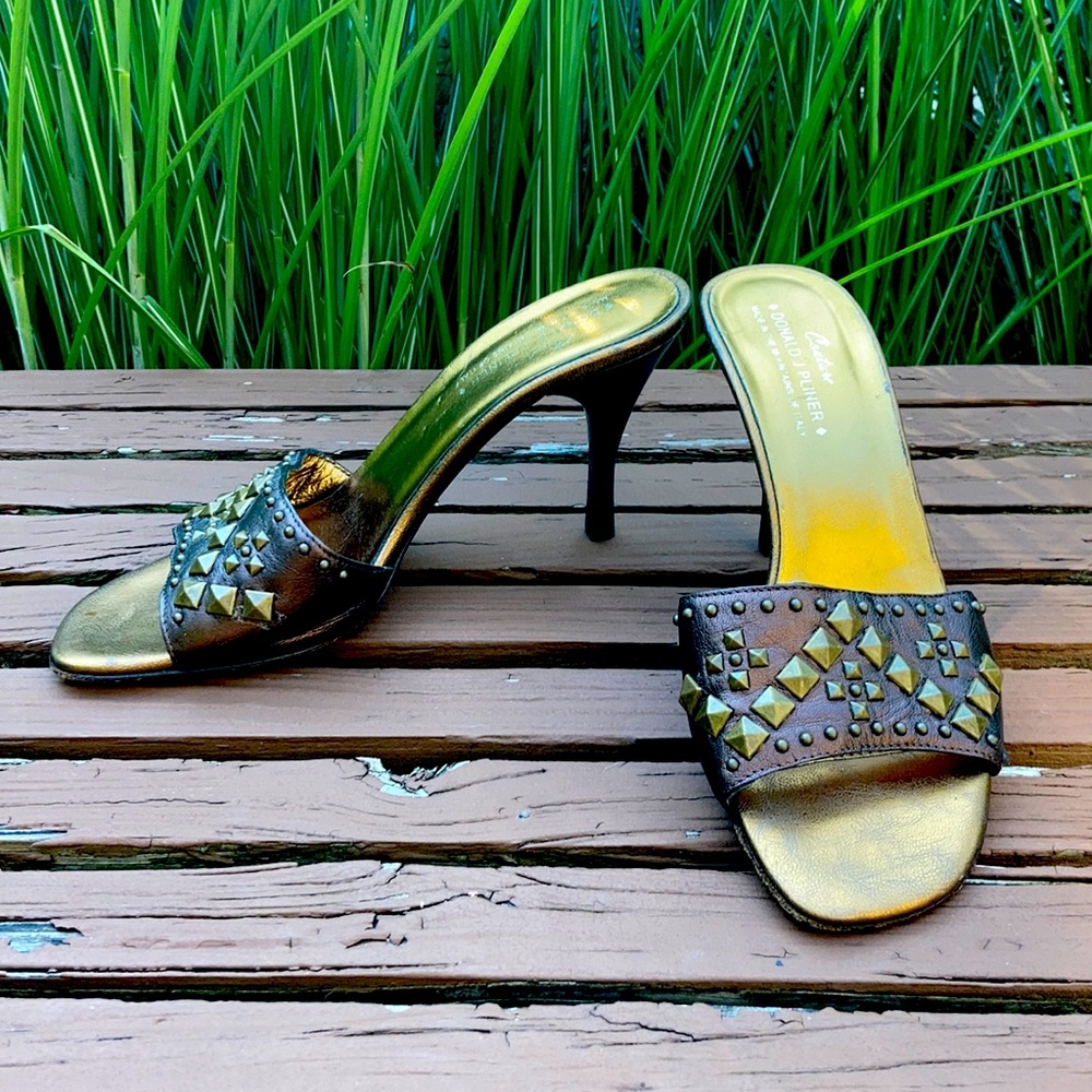 Donald J. Pliner Bronze Slip on Heels